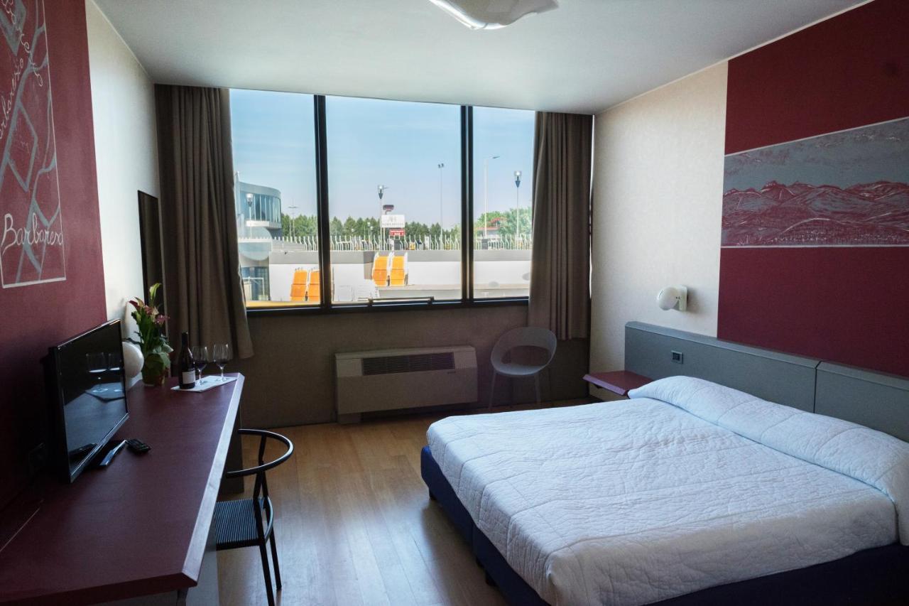 Alba Hotel Bagian luar foto