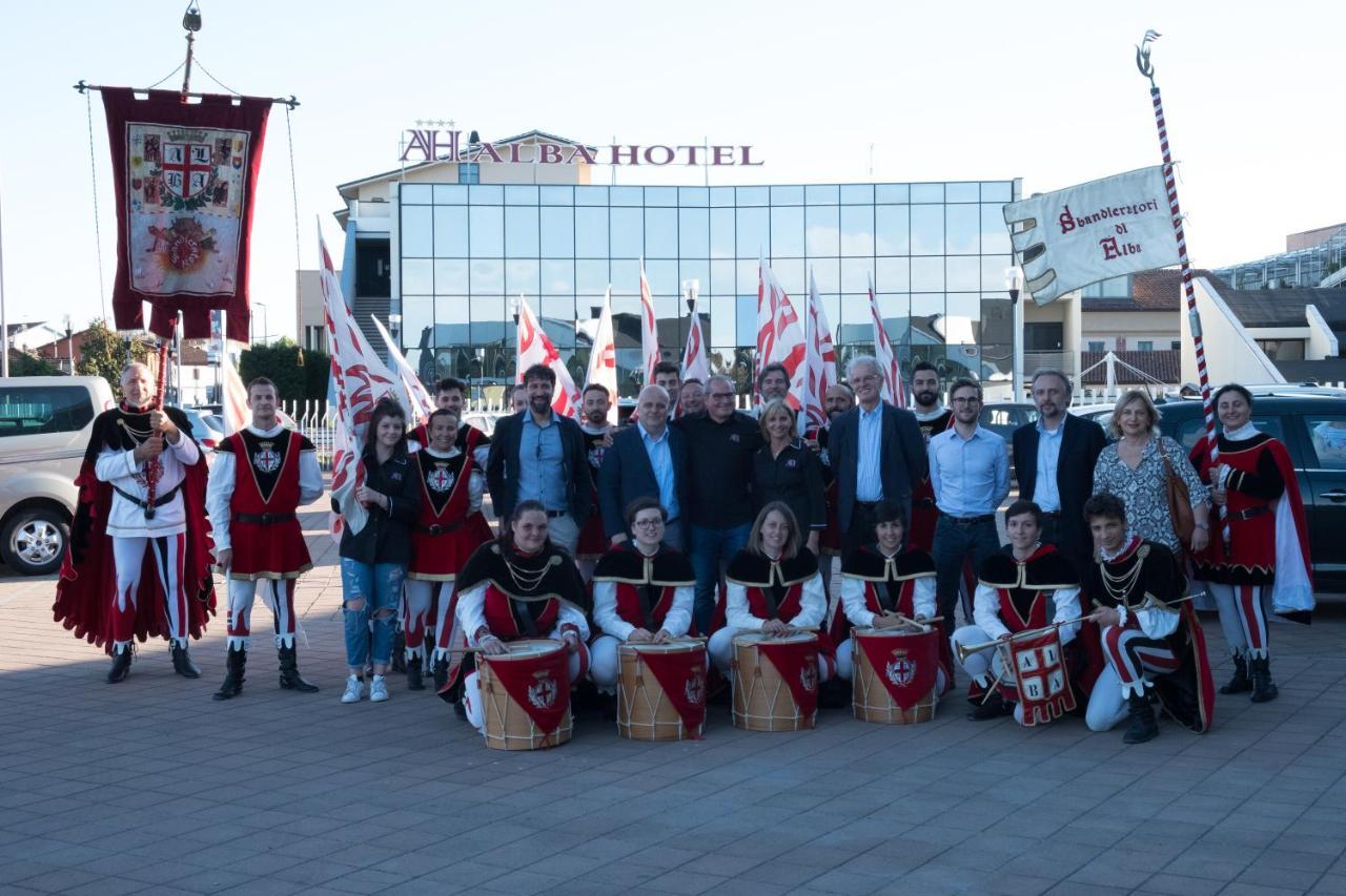 Alba Hotel Bagian luar foto