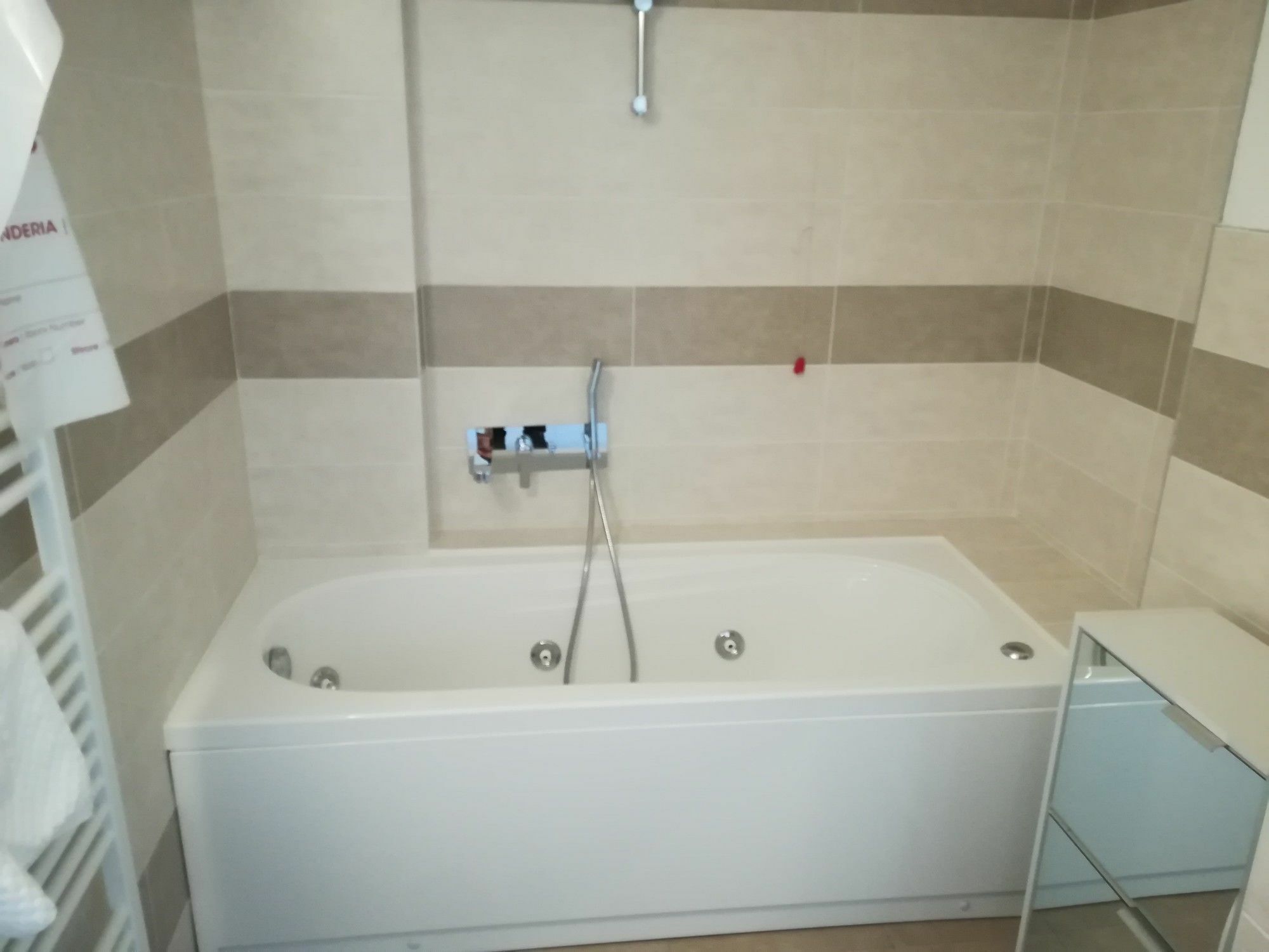 Alba Hotel Bagian luar foto