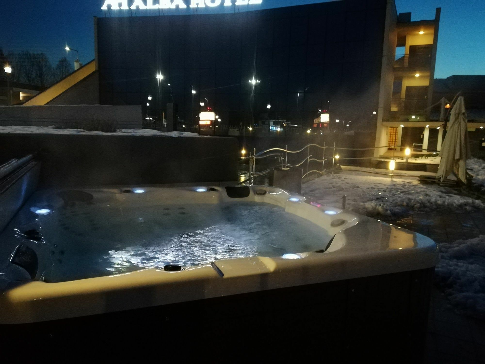 Alba Hotel Bagian luar foto
